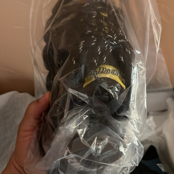 Men’s Size 10 (43) Versace Sneakers - Picture 9 of 12